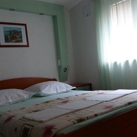 Apartmani Kontic Baška Voda Eksteriør bilde