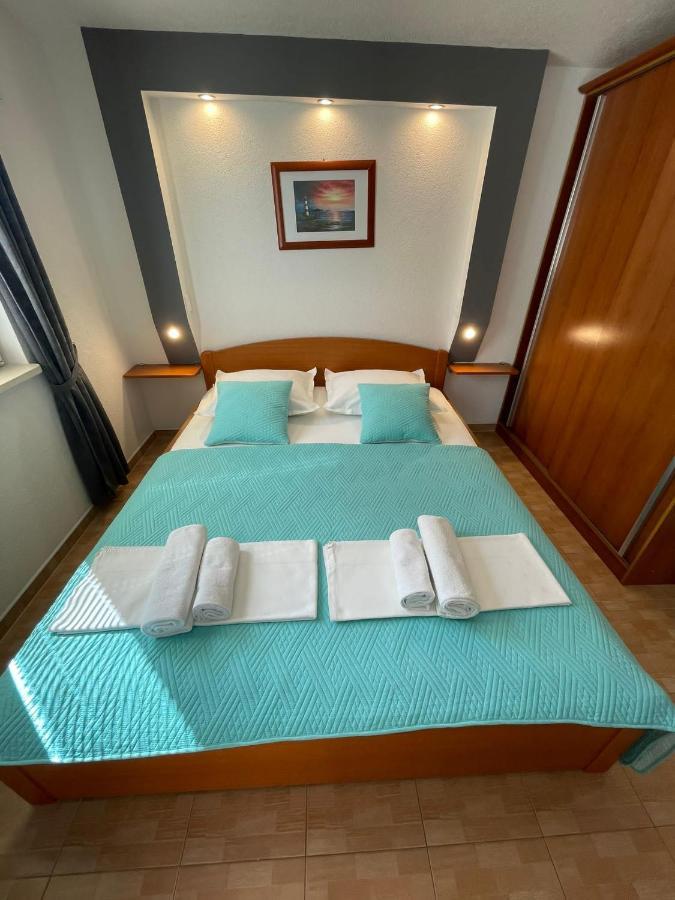 Apartmani Kontic Baška Voda Eksteriør bilde