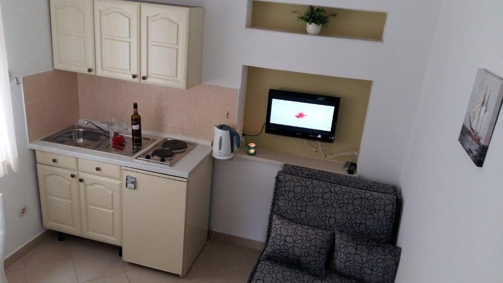 Apartmani Kontic Baška Voda Eksteriør bilde